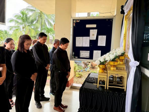 องค์การบริหารส่วนตำบลนากระตาม น้อมรำลึกในพระมหากรุณาธิคุณ สมเด็จพระนางเจ้าสิริกิติ์ พระบรมราชินีนาถ พระบรมราชชนนีพันปีหลวง 🖤