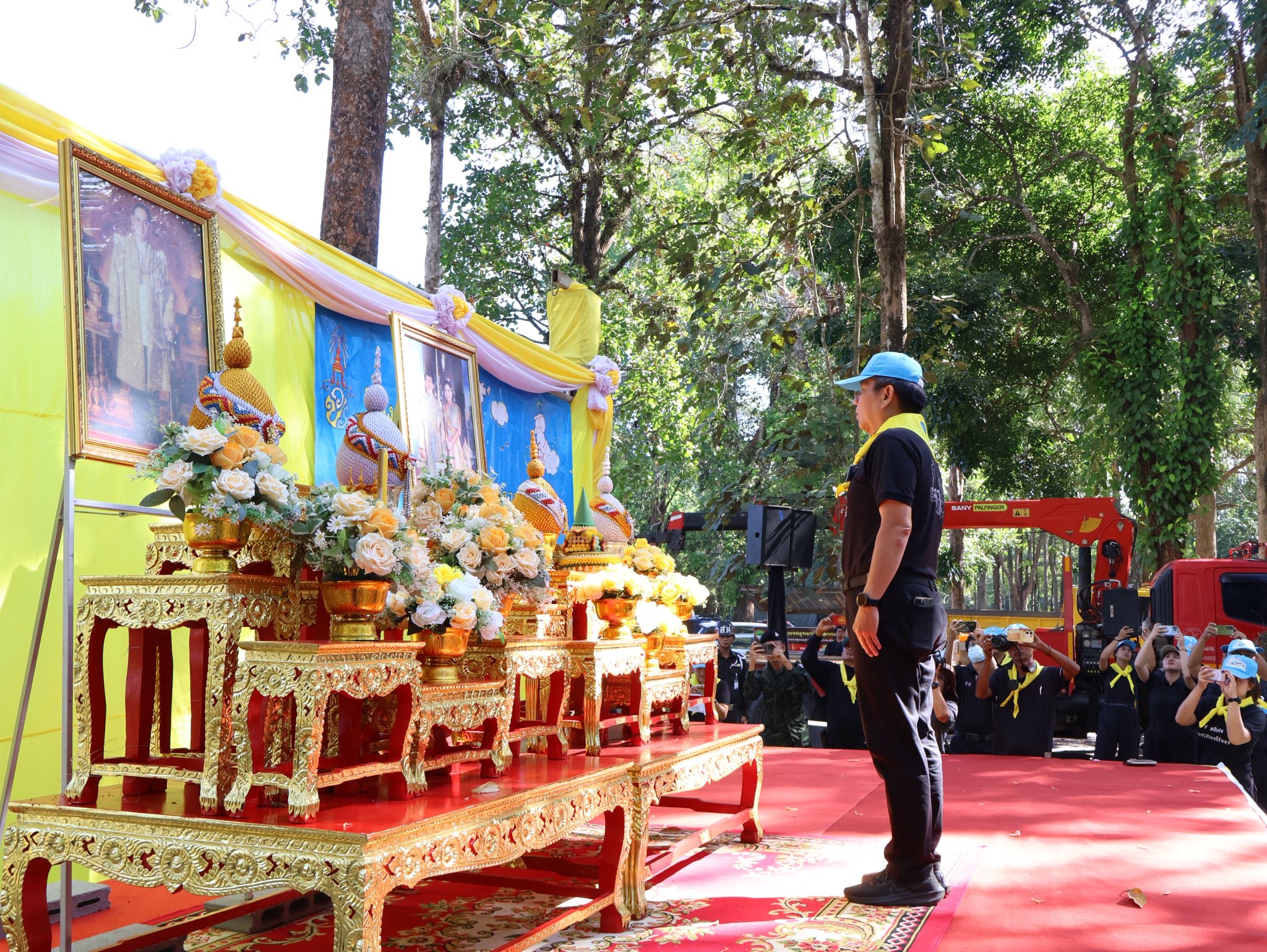 วันที่ 24 ธันวาคม 2568 องค์การบริหารส่วนตำบลนากระตาม  เข้าร่วมกิจกรรมจิตอาสาเนื่องในวันชาติ วันพ่อแห่งชาติ และวันดินโลก